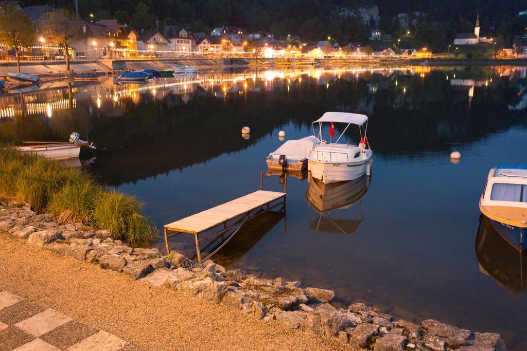 Hotel De La Truite & Spa Le Petit Nautilus Le Pont Dış mekan fotoğraf